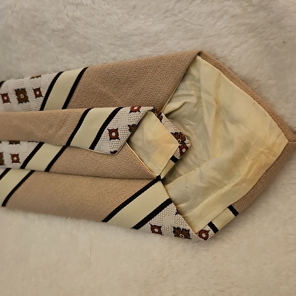Vtg PRINCE BELLINI MCM Tan Striped Floral Clip-on Tie - Picture 7 of 7